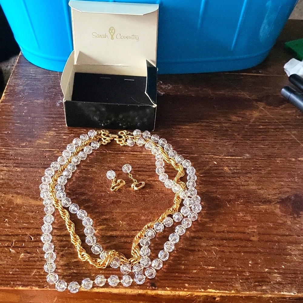 Sarah coventry necklace and earrings set